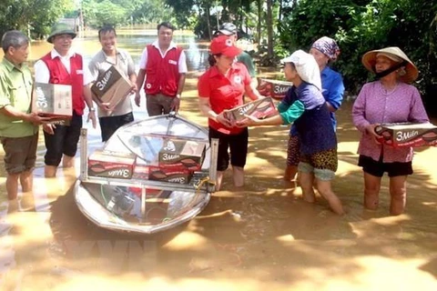 Crues: La CRV accorde des aides d'urgence aux victimes à Tay Nguyen et au Sud