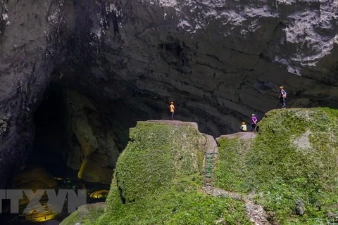 La grotte de Son Doong nommée parmi les 9 plus grandes aventures du monde