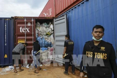 L'Indonésie a renvoyé plusieurs centaines de conteneurs de déchets 