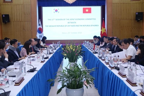 Le Vietnam et la R. de Corée cherchent à promouvoir leurs liens économiques