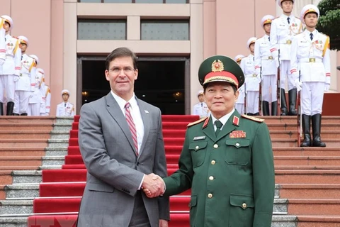 Le Vietnam et les Etats-Unis intensifient leur coopération dans la défense