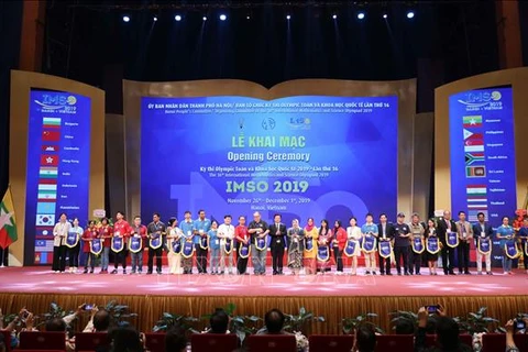 Ouverture des Olympiades internationales de mathématiques et de sciences 2019 à Hanoï