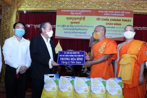 Chol Chnam Thmay: le vice-PM Truong Hoa Binh adresse des voeux aux Khmers à HCM-Ville