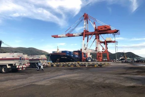 Le transport de marchandises via le port maritime de Quy Nhon en hausse de 12% en cinq mois