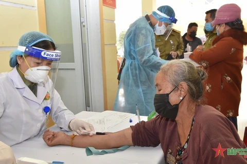 Vietnam-Laos : consultation médicale gratuites pour des minorités ethniques des zones frontalières