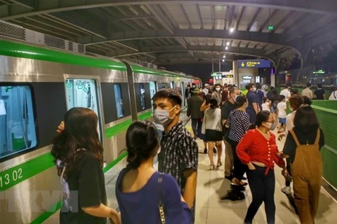 Forte hausse de la fréquentation dans la ligne de métro Cat Linh-Hà Dông