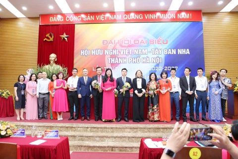 Développement des relations diplomatiques entre le Vietnam et l'Espagne
