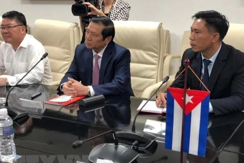 Le Vietnam et Cuba boostent leur coopération dans le travail idéologique
