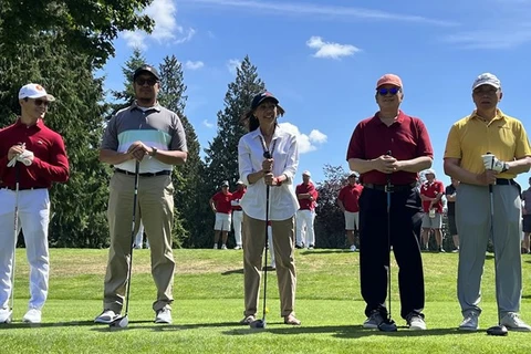 Un tournoi de golf caritatif au Canada recueille des fonds pour des activités sociales