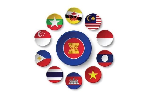 Le 43e Sommet de l'ASEAN sur le thème "L'ASEAN compte: épicentre de la croissance"