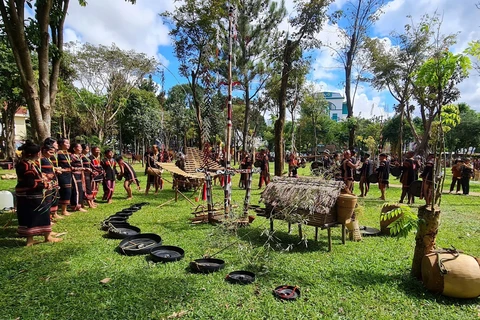 Un espace culturel ethnique recréé lors de "Semaine culturelle et touristique de Gia Lai 2023"
