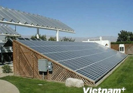 Quang Tri promeut l’énergie éolienne et solaire