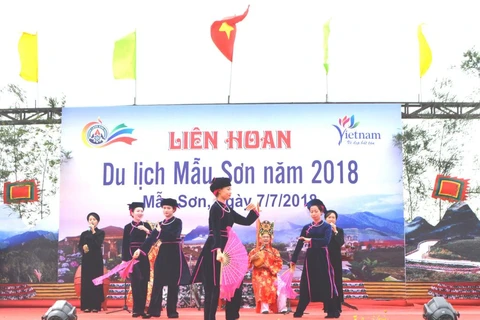 Festival touristique de Mâu Son : Opportunité de promouvoir le tourisme de Lang Son 