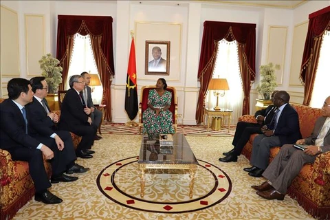 Une délégation du Parti en visite de travail en Angola