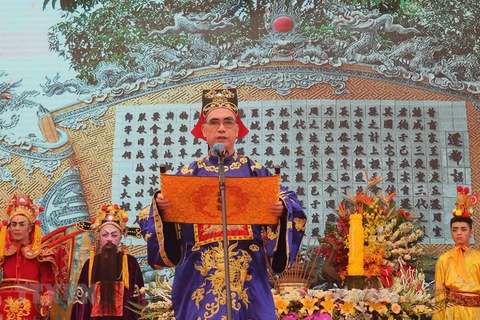 Ouverture de la fête du temple Dô à Bac Ninh