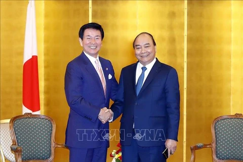 Le Premier ministre Nguyen Xuan Phuc reçoit les dirigeants de certaines localités japonaises