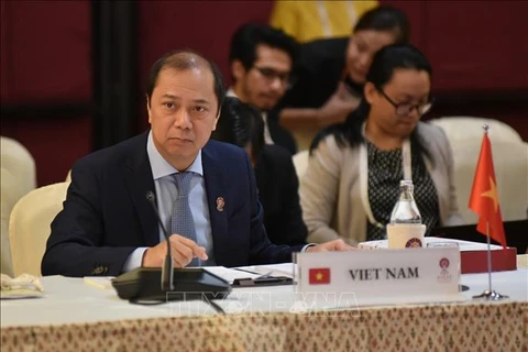 ASEAN : le Vietnam participe à une réunion des hauts fonctionnaires à Bangkok