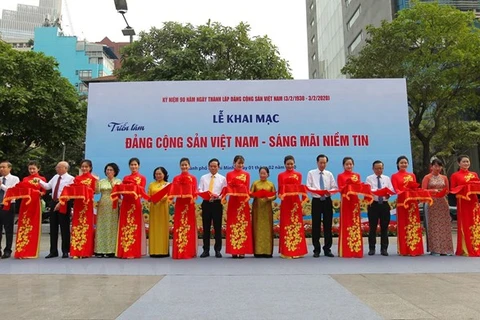 Diverses activités célébrant les 90 ans du Parti communiste du Vietnam