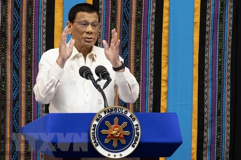 COVID-19 : le président des Philippines ordonne le blocage de Manille