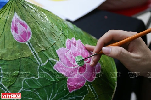 La peinture sur feuille de lotus