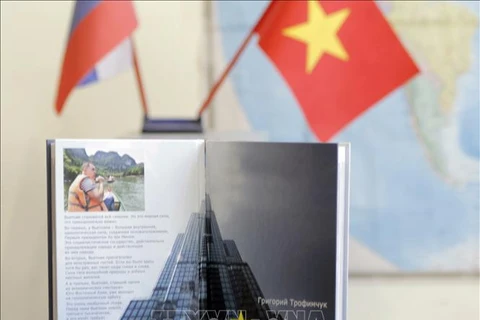 Le livre "Vietnam prend son envol"contribue à resserrer l'amitié Vietnam-Russie