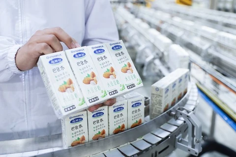 Vinamilk exporte un gros lots de produits laitiers vers la Chine