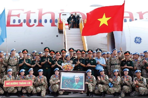 L'équipe du génie N°2 du Vietnam part pour participer aux opérations de maintien de la paix de l'ONU à Abiyé