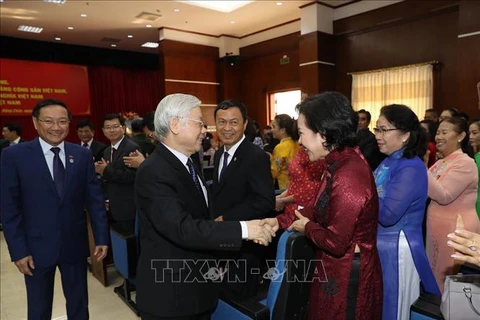 Le dirigeant Nguyen Phu Trong poursuit sa visite officielle d'amitié au Laos