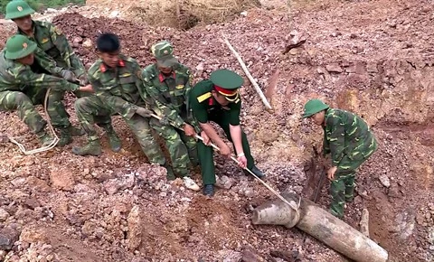 Appel à la lutte contre les bombes et les mines à Quang Tri