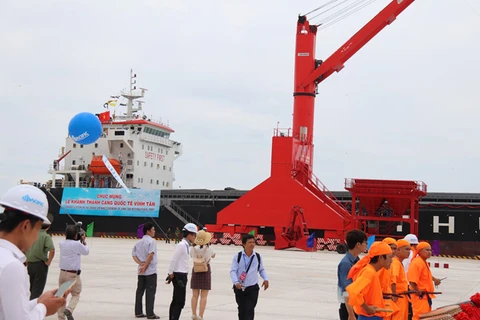 Le port international de Vinh Tan mis en service