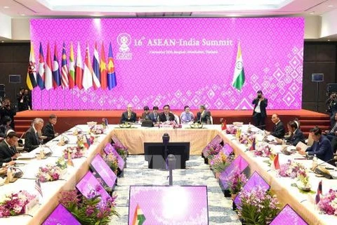 Sommet de l’ASEAN : le PM vietnamien au 16e Sommet ASEAN-Inde