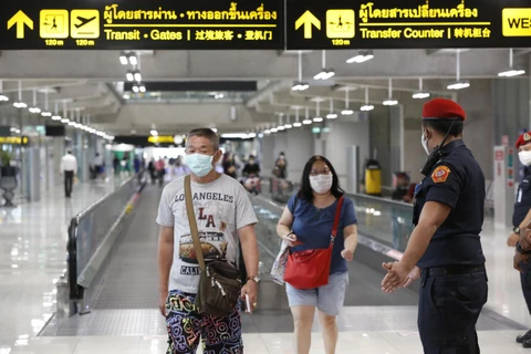 La Thaïlande réfléchit à une taxe sur le tourisme