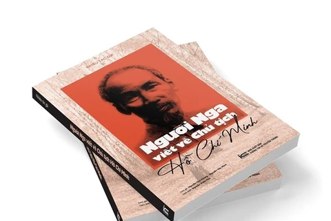 Publication en vietnamien du recueil de mémoires « Des Russes écrivent sur le Ho Chi Minh » 