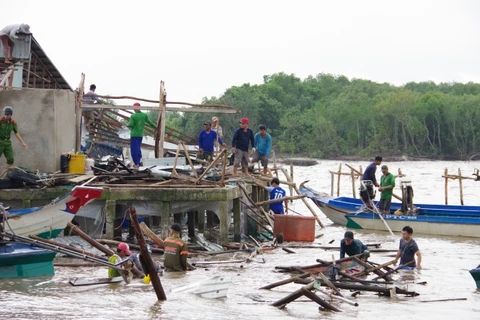 Kien Giang : des centaines de maisons endomagées à causes de pluies torrentielles 