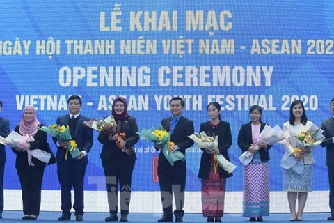 Ouverture du festival de la jeunesse Vietnam - ASEAN 2020