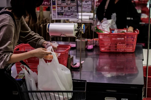 Vers la création d'une alliance de supermarchés pour minimiser la consommation de sacs en plastique