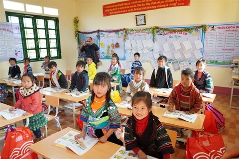 De nouvelles salles de classe pour les enfants de minorités ethniques