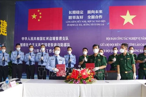 Coopération dans la gestion des frontières Lao Cai (Vietnam) - Yunnan (Chine)