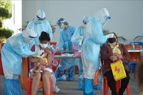 COVID-19 : le PM thaïlandais demande l’accélération de la vaccination des 5-11 ans