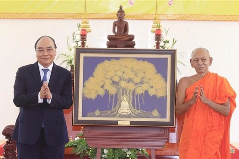 Fête Chol Chnam Thmay : le président Nguyen Xuan Phuc présente ses vœux aux Khmers