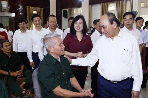 Le président remet des cadeaux aux invalides de guerre dans la province de Bac Ninh