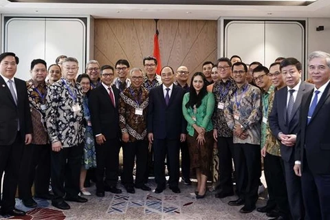 Le président Nguyen Xuan Phuc reçoit le président de l'Association d'amitié Indonésie - Vietnam