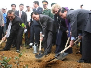 Le président lance la Fête de la plantation d'arbres 