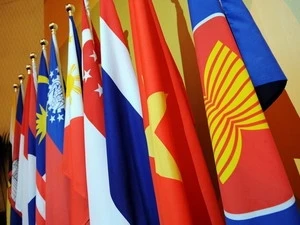 Les principes en six points affirment le rôle central de l'ASEAN 