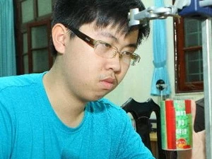 Ngô Phi Long, un élève de la province montagneuse de Son La a obtenu la médaille d'or aux 43e Olympiades internationales de physique 2012 (IPhO) (Source: AVI)