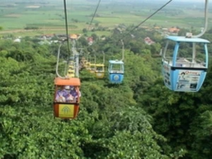La nouvelle ligne de téléphérique sur le mont Ba Den (Source: catour.com.vn)