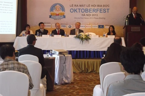 Vue générale de la conférence de presse, tenu le 19 septembre à Hanoi afin d’annoncer l’Oktoberfest Hanoi 2013. 
