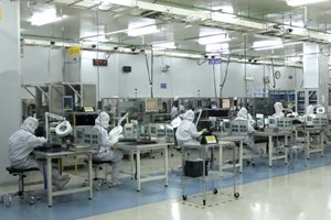 La production des matériels électroniques de la compagnie japonaise Mtex-Semicoductor (Source :VNA)