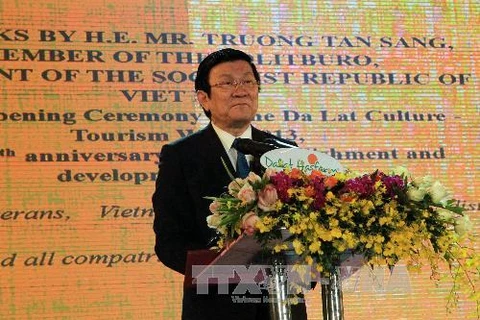Le président Truong Tân Sang lors de la cérémonie d'ouverture de la semaine de la culture et du tourisme de Dà Lat 2013 (Source: VNA)
