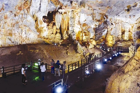 La province de Quang Binh est truffée de grottes, les plus belles étant Thiên Duong et Son Doong. Photo : Thanh Hà/VNA